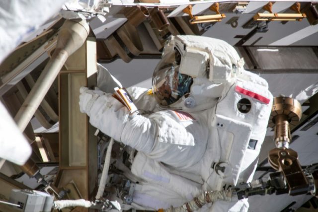 NASA defends scrapping all-women spacewalk