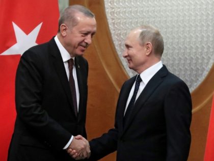 Erdogan juggles Moscow, Washington over Russia missile deal
