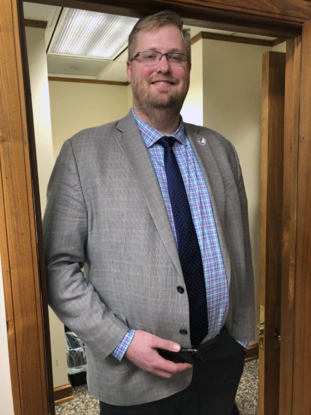 Politician�s claim as tallest might be a stretch Breitbart