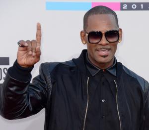 R. Kelly released from jail after paying $161,000 in child support