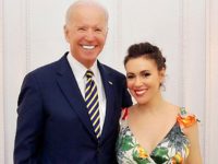 Twitter: Alyssa_Milano