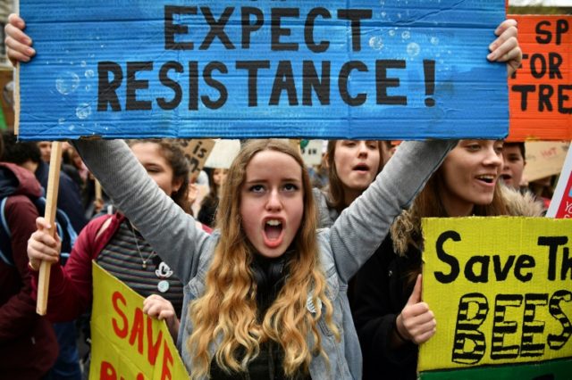 On climate change, a shift towards civil disobedience