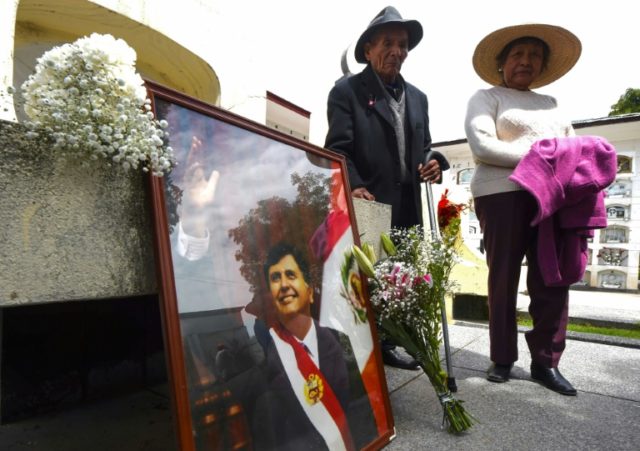 Peru's Garcia denies corruption claims in suicide note