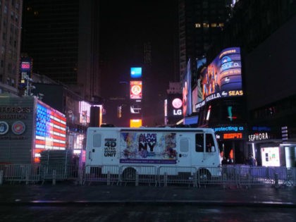 Christian ministry Focus on the Family is erecting massive screens in Times Square Saturday afternoon to broadcast 4D ultrasound images of an unborn baby.