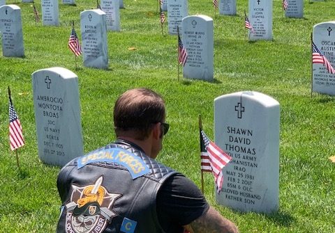 Green Berets Make Sure Brothers Buried at Arlington Are Not Forgotten