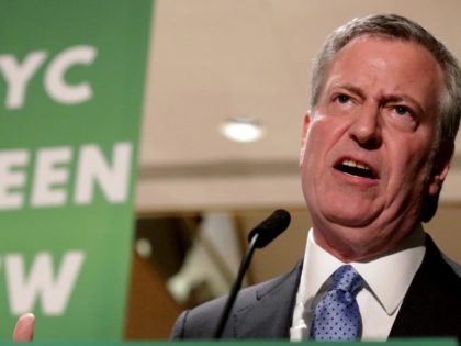 NEW YORK, NY - MAY 13: Mayor Bill De Blasio holds a Green New Deal rally At Trump Tower in New York City on May 13 2019. Mayor de Blasio recently unveiled his Green New Deal to reduce carbon emissions in New York City. (Photo by Yana Paskova/Getty Images)