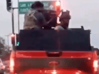 VIDEO: Los Zetas Cartel Patrols Mexican Border City Street with Mounted Machine Gun