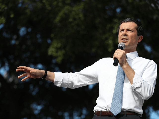 emocratic presidential candidate and South Bend, Indiana Mayor Pete Buttigieg speaks durin