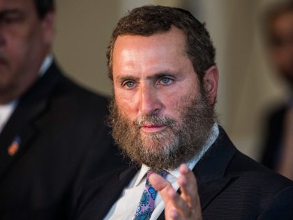NEW BRUNSWICK, NJ - AUGUST 25: Rabbi Shmuley Boteach introduces New Jersey Governor and Republican presidential hopeful Chris Christie at Chabad House at Rutgers University, where both men expressed their opposition to President Obama's Iran deal on August 25, 2015 in New Brunswick, New Jersey. Christie and Boteach also also …