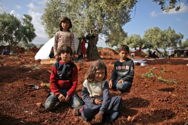 Syrians destitute under olive trees after days of bombing