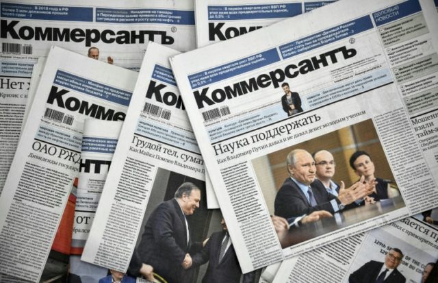 Pressure at top Russian daily triggers mass walkout