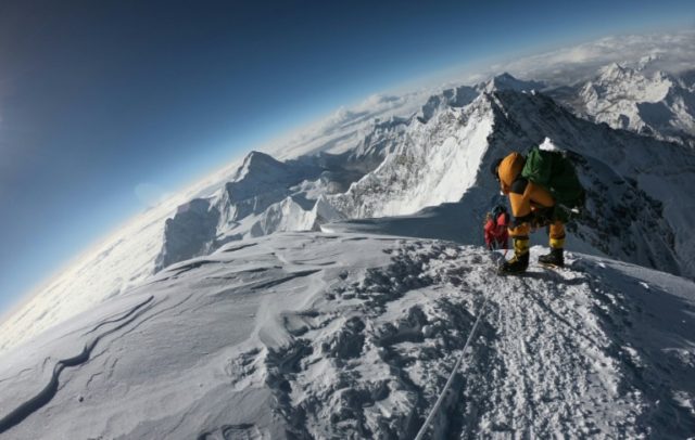 British, Irish climbers become Everest victims