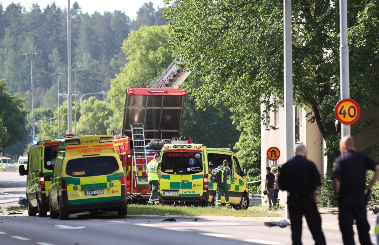 Rescue personnel at a block of flats that were hit by an explosion, in Linkoping, Sweden, Friday, June 7, 2019. A blast ripped through two adjacent apartment buildings in a southern Sweden city on Friday, police said. There were unconfirmed reports of people with minor injuries. (Jeppe Gustafsson/TT News Agency via AP)