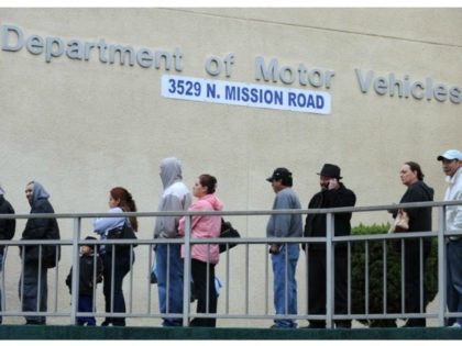 California-DMV-People-wait-in-line-outside-of-the-State-of-California-Department-of-Motor-