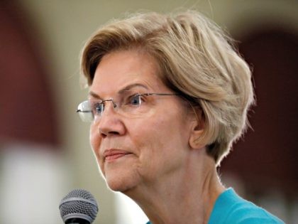 Democratic presidential candidate Sen. Elizabeth Warren speaks to local residents during a meet and greet, Sunday, May 26, 2019, in Ottumwa, Iowa.(AP Photo/Charlie Neibergall)
