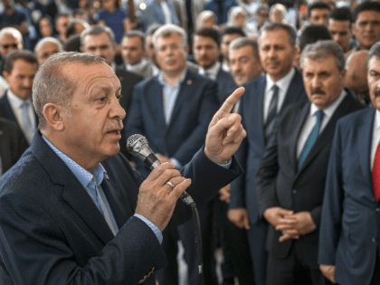 Turkish President Recep Tayyip Erdogan speaks during a symbolic funeral cerenomy for the former Egyptian President the day after his death in Cairo, on June 18, 2019 at Fatih Mosque in Istanbul. - Thousands joined in prayer in Istanbul on June 18, 2019, for former Egyptian president Mohamed Morsi who …