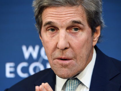 Former US State secretary John Kerry attends a session during the World Economic Forum (WEF) annual meeting, on January 24, 2019 in Davos, eastern Switzerland. (Photo by Fabrice COFFRINI / AFP) (Photo credit should read FABRICE COFFRINI/AFP/Getty Images)