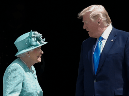 Britain's Queen Elizabeth II (L) speaks with US President Donald Trump (R) during a welcome ceremony at Buckingham Palace in central London on June 3, 2019, on the first day of the US president and First Lady's three-day State Visit to the UK. - Britain rolled out the red carpet …