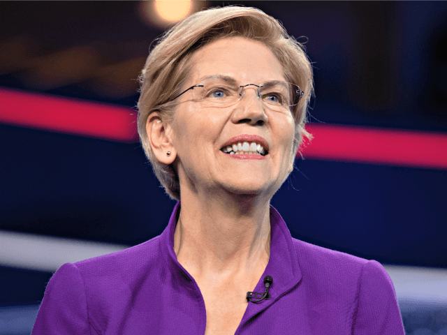 Democratic presidential hopeful US Senator from Massachusetts Elizabeth Warren arrives to