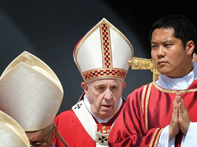 Pope Francis celebrates the Pentecost mass on June 9, 2019 In Saint Peter's square at the