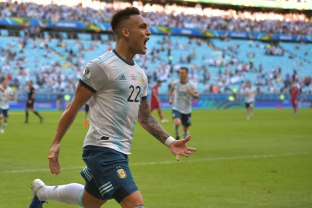 Martinez, Aguero goals send Argentina into Copa America quarters