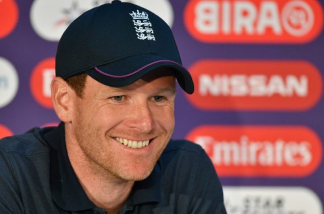 England captain Morgan won't tell fans how to react to Smith, Warner