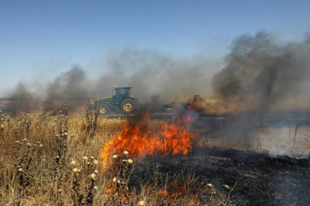 Israel blocks Gaza fuel supply over fire balloons