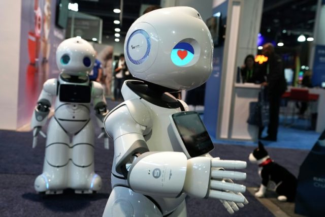 Robots to take 20 mn jobs, worsening inequality: study