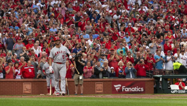 Pujols cheered in return, but Angels fall to Cardinals 5-1 - Breitbart