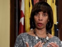 Παρακολουθήστε: Η πρώην δήμαρχος της Βαλτιμόρης Catherine Pugh: «Μπορείτε να μυρίσετε τους αρουραίους»