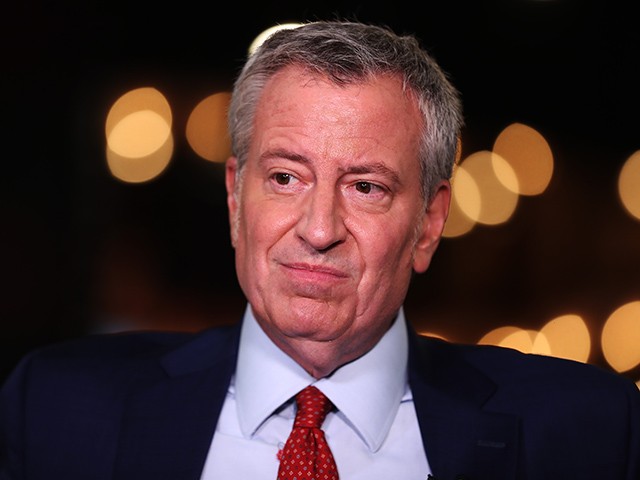 Bill De Blasio Draws Audience of 15 at Iowa Campaign Stop