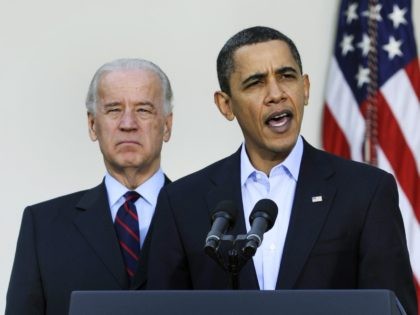 Joe Biden and Barack Obama (Mike Theiler / Getty)