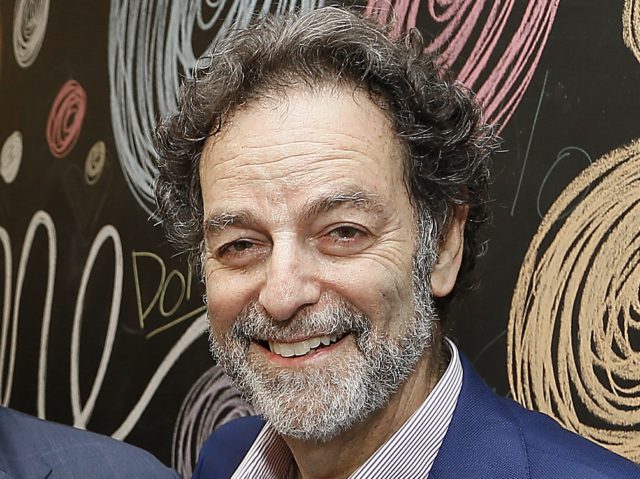 Joel Benenson (Paul Morigi / Getty)