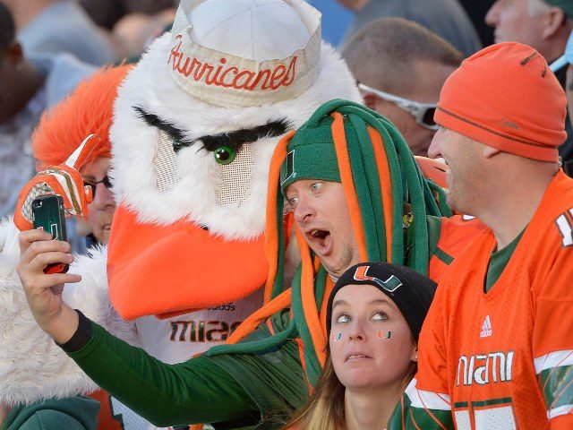 Miami Hurricanes fans