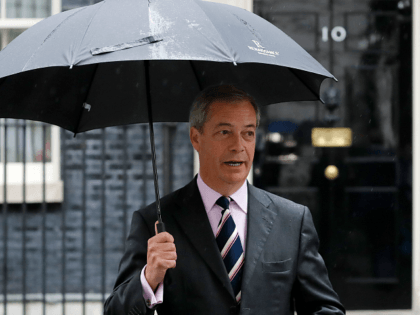 Brexit Party leader Nigel Farage talks to members of the media after delivering a letter addressed to Britain's Prime Minister Theresa May, outside 10 Downing Street in central London on June 7, 2019. - Anti-EU populist Nigel Farage's new Brexit Party failed in its bid to win its first seat …