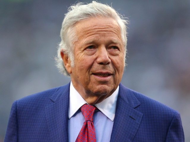Patriots Owner Robert Kraft Loans Team Plane to Fly Virginia Football Players to Funerals of Slain Players