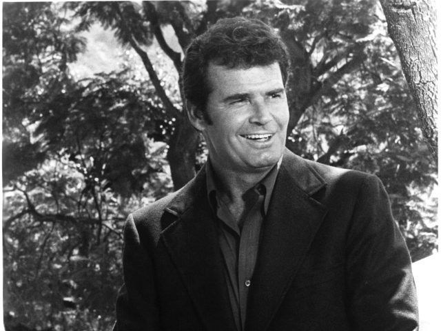 James Garner in a scene from the television series 'The Rockford Files', Circa 1