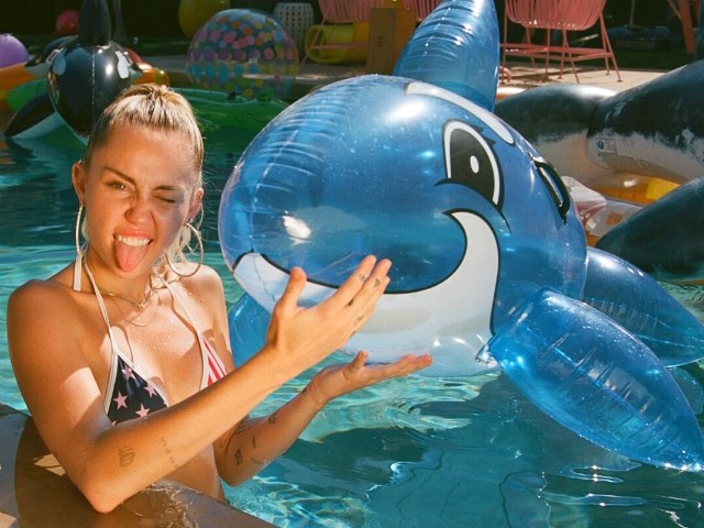 Miley Cyrus Won't Reproduce Due to Climate Change-Based Concerns