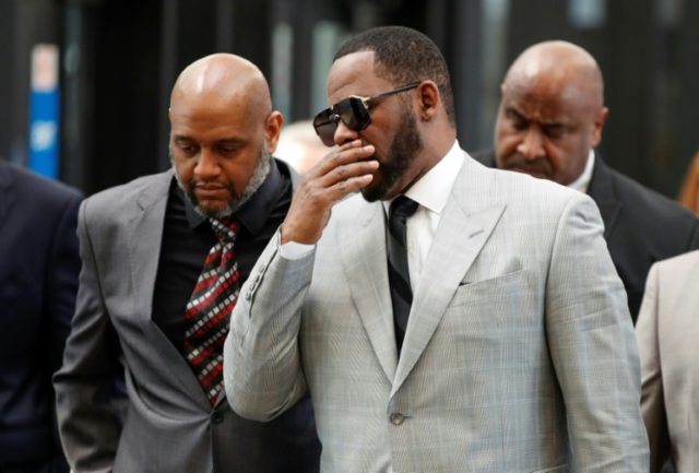 R. Kelly arrested on child pornography charges: report