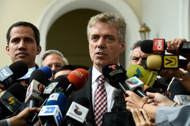 Expelled German ambassador returns to Venezuela