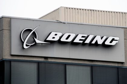737 MAX crisis hangs over Boeing's Q2 results