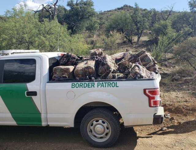 Border Patrol agents seize 820 pounds of marijuana being smuggled by a group of 11 illegal aliens. (Photo: U.S. Border Patrol/Tucson Sector)