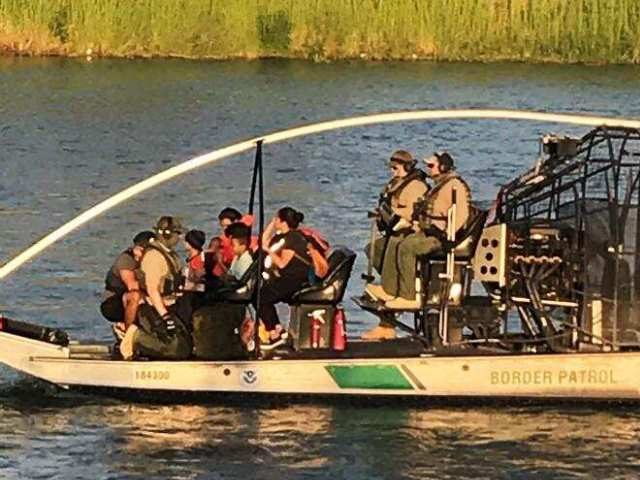 Del Rio Sector Border Patrol agents rescue six adults and six children from the Rio Grande. (Photo: U.S. Border Patrol/Del Rio Sector)