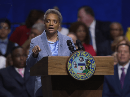 Lori Lightfoot addresses guests after being sworn in as Mayor of Chicago during a ceremony