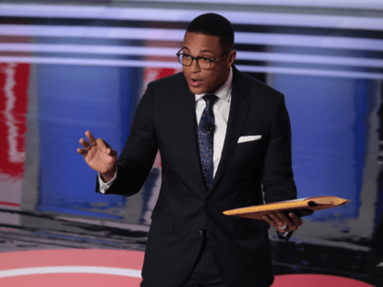 CNN moderator Don Lemon speaks to the crowd attending the Democratic Presidential Debate a
