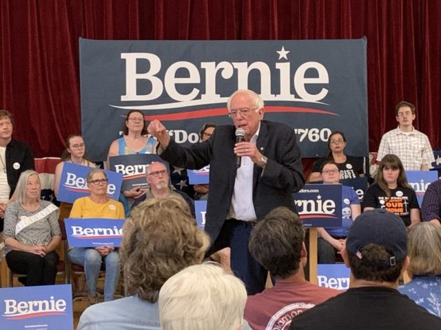 Bernie Sanders in Littleton, New Hampshire (Joel Pollak / Breitbart News)