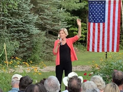 Elizabeth Warren in New Hampshire (Joel Pollak / Breitbart News)