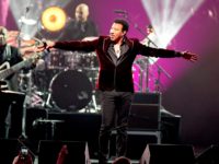 LAS VEGAS, NEVADA - MARCH 16: Lionel Richie performs duirng the 23rd annual Keep Memory Alive 'Power of Love Gala' benefit for the Cleveland Clinic Lou Ruvo Center for Brain Health at MGM Grand Garden Arena on March 16, 2019 in Las Vegas, Nevada. (Photo by Bryan Steffy/Getty Images for …