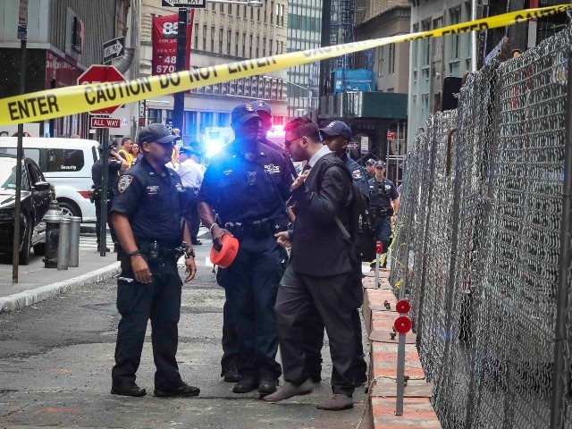 Two Suspects Allegedly Fire Shots Outside Bronx Subway Saturday Morning - Vimarsana News