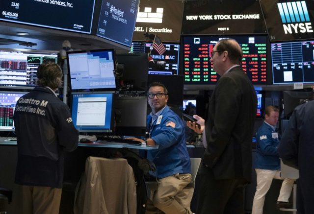 Global stocks fall amid trade, growth worries